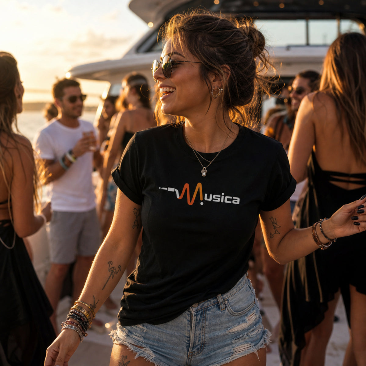 'Musica' - Unisex Tee